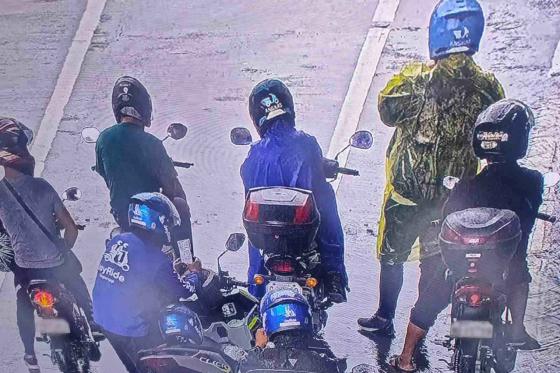 MMDA and Bosita split over policy of obstruction vs motorcycle riders MMDA and Bosita split over policy of obstruction vs motorcycle riders image
