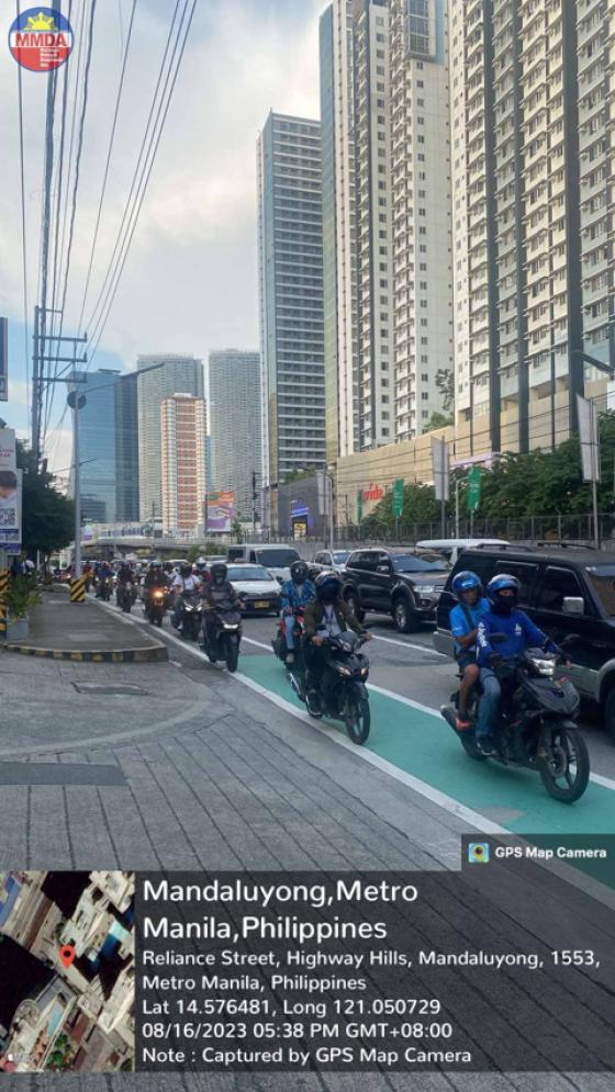 MMDA imposing fines on bike lane violators, riders: make it shared lane MMDA imposing fines on bike lane violators, riders: make it shared lane image