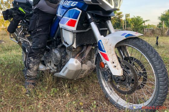How the Aprilia Tuareg 660 compares with the Yamaha T7 How the Aprilia Tuareg 660 compares with the Yamaha T7 image