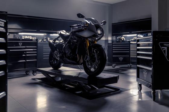Triumph announces Speed Triple 1200 RR Breitling Triumph announces Speed Triple 1200 RR Breitling image
