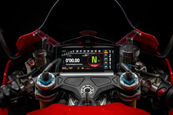 Ducati launches the 2025 Panigale V4 Ducati launches the 2025 Panigale V4 image