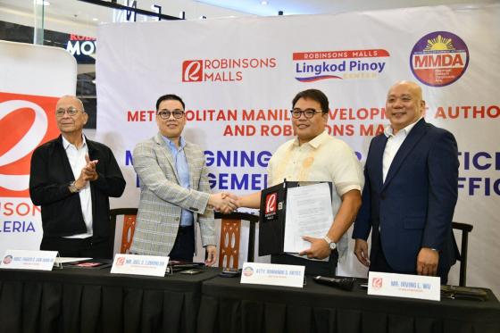 MMDA opens satellite office in Robinson’s Galleria Ortigas MMDA opens satellite office in Robinson’s Galleria Ortigas image