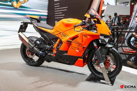 KTM debuts the 990 RC R sportbike KTM debuts the 990 RC R sportbike image