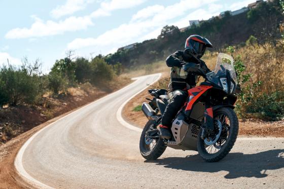 KTM updates the 790 Adventure for 2025 to replace its 890 sibling KTM updates the 790 Adventure for 2025 to replace its 890 sibling image