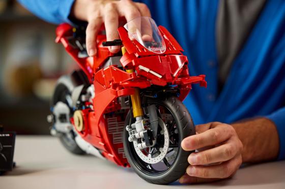 This is a 1,603-piece LEGO Ducati Panigale V4 S This is a 1,603-piece LEGO Ducati Panigale V4 S image