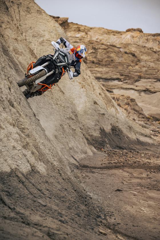 KTM updates the Super Adventure R for 2025 KTM updates the Super Adventure R for 2025 image