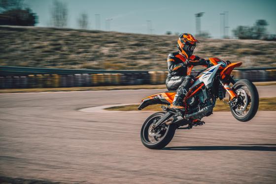 It’s official: 390 SMC R supermoto available this 2025 It’s official: 390 SMC R supermoto available this 2025 image