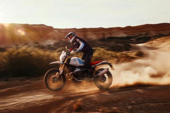 BMW pays homage to the R 80 G/S with the new R 12 G/S BMW pays homage to the R 80 G/S with the new R 12 G/S image