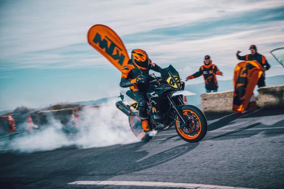 KTM PH bringing in the 890 SMT, SRP: PHP 959K KTM PH bringing in the 890 SMT, SRP: PHP 959K image