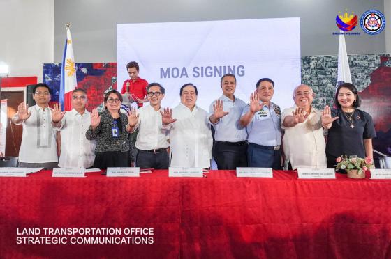 Dick Gordon promotes PH Red Cross Safe Card with DOTr, LTO Dick Gordon promotes PH Red Cross Safe Card with DOTr, LTO image