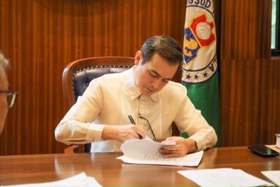 Yorme Isko declares war vs loud pipe in Manila, up to PHP 5K penalty Yorme Isko declares war vs loud pipe in Manila, up to PHP 5K penalty image