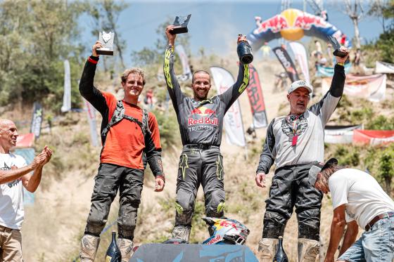 2x Dakar champ Sam Sunderland onboard Tiger 900 wins at Romaniacs 2x Dakar champ Sam Sunderland onboard Tiger 900 wins at Romaniacs image