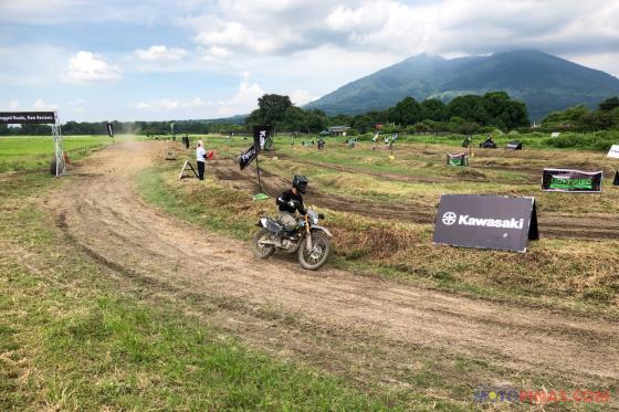 Kawasaki ‘Dirtified’ brings riders closer to the spirit of adventure Kawasaki ‘Dirtified’ brings riders closer to the spirit of adventure image