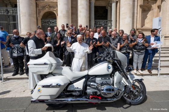 BMW R 18 signed by Pope Leo XIV auctioned off for PHP 8.9M BMW R 18 signed by Pope Leo XIV auctioned off for PHP 8.9M image