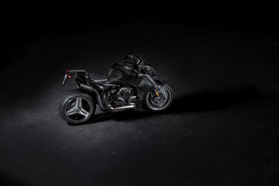 BRABUS and KTM shows off 100-unit-only BRABUS 1400 R Signature Edition BRABUS and KTM shows off 100-unit-only BRABUS 1400 R Signature Edition image