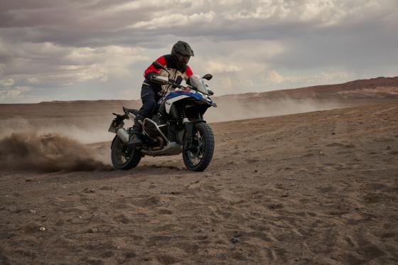 BMW tops premium motorcycle market in 2025 with 202,563 sales BMW tops premium motorcycle market in 2025 with 202,563 sales image