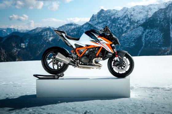 KTM debuts 2026 1390 Super Duke RR, limited to 350 units worldwide KTM debuts 2026 1390 Super Duke RR, limited to 350 units worldwide image