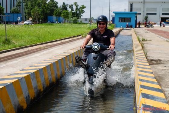 Can VinFast challenge Honda with affordable e-scooters, battery swapping in PH? Can VinFast challenge Honda with affordable e-scooters, battery swapping in PH? image