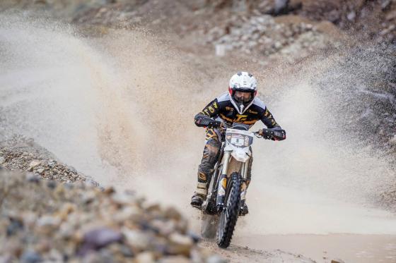 Graham Jarvis finishes grueling Erzbergrodeo on e-bike Graham Jarvis finishes grueling Erzbergrodeo on e-bike image