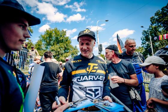 An e-bike just conquered Red Bull Romaniacs, Lettenbichler ties Jarvis’ record image