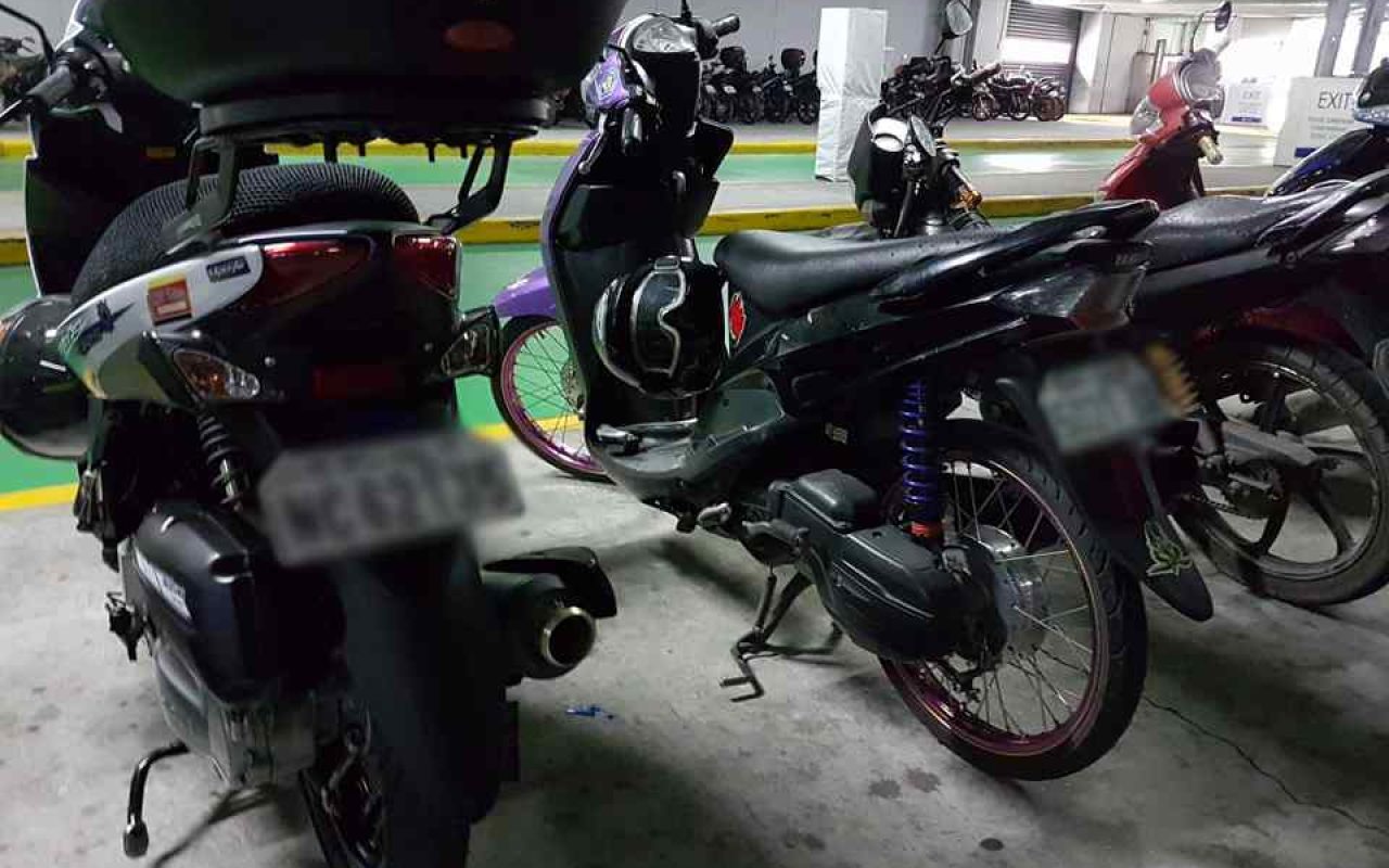 Senator wants larger motorcycle license plates