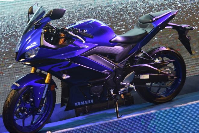 Maverick Viñales launches Yamaha YZF R3 in PH image
