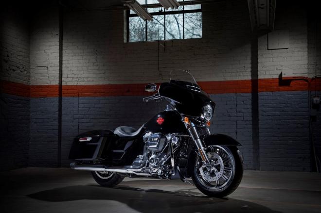 Harley-Davidson brings back stripped-down Electra Glide Standard for 2019 image