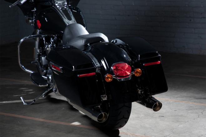 Harley-Davidson brings back stripped-down Electra Glide Standard for 2019 image