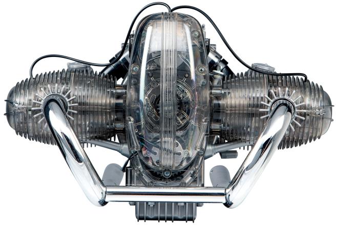Franzis releases amazing, translucent 1:2 BMW R 90 S boxer engine kit image