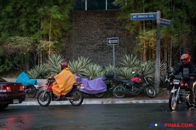 How to ride safely in the rain image
