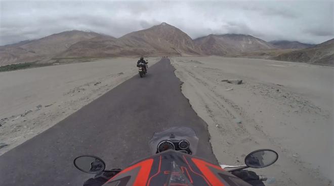 9 Pinoys to ride highest road in the world image