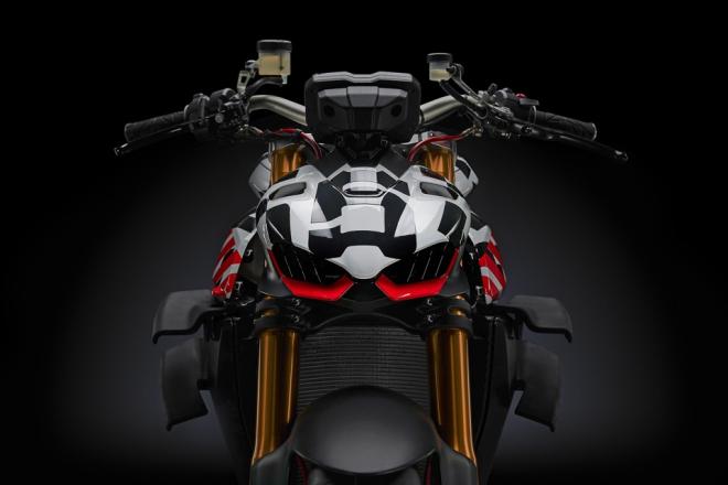 Ducati unleashes Streetfighter V4 prototype at Pikes Peak image