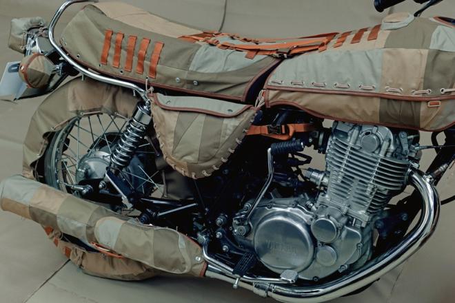 Japanese designer creates clothes for motorcycles image