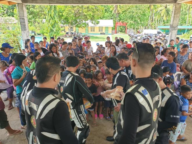 Balik-eskwela charity rides done by various Suzuki Motorcycle Clubs image