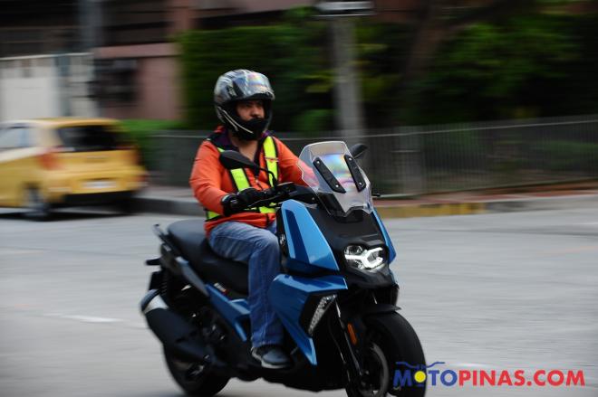 10 traffic regulations/laws that you are (unknowingly) violating image