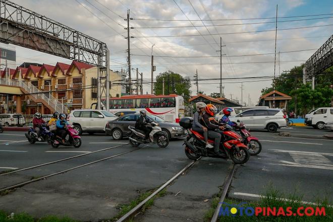 Warning against railroad crossers image