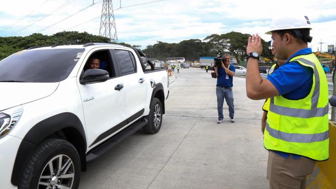 Cavite-Laguna Expressway opens first 10km stretch image