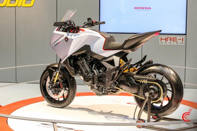 Honda displays CB4X 650 crossover concept at EICMA 2019. image