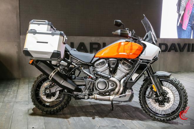 Harley-Davidson unveils the 2021 Pan America with off—road video image