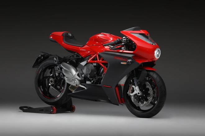 Italian manufacturers resume production image