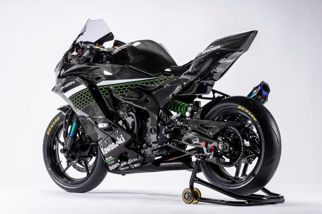 Will you choose this custom ZX-25R over a 400cc big bike? image