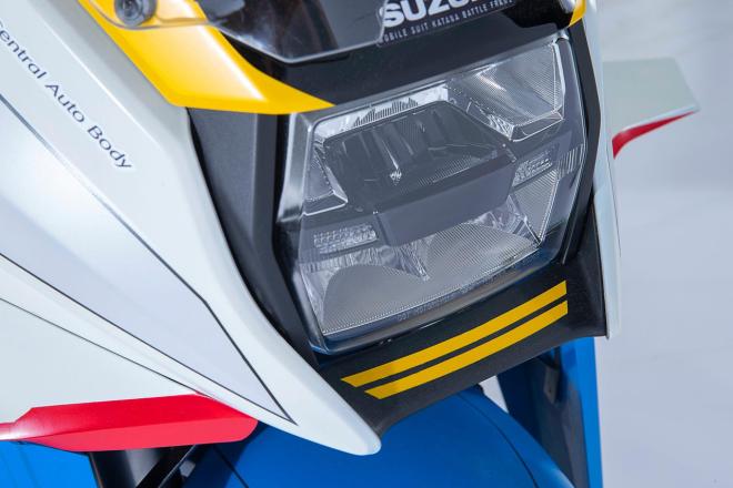 American shop builds Gundam-inspired Suzuki Katana image
