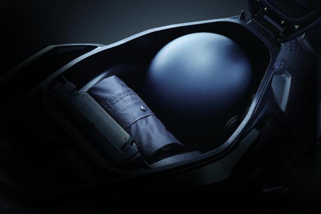 SYM’s 2020 DRG BT scooter can lean up to 42 degrees image