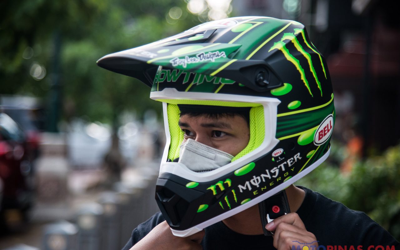 Doctor: Wearing face mask under your helmet may be dangerous