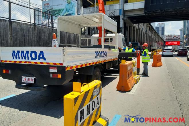 New EDSA MC and Bike lane to the right - MMDA image