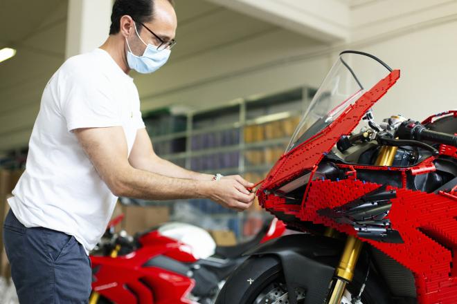 Lego builds 1:1 scale Ducati Panigale V4 R image