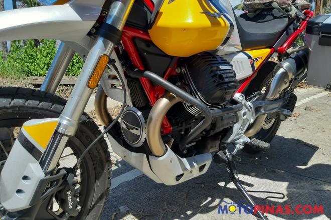 2020 Moto Guzzi V85 TT image