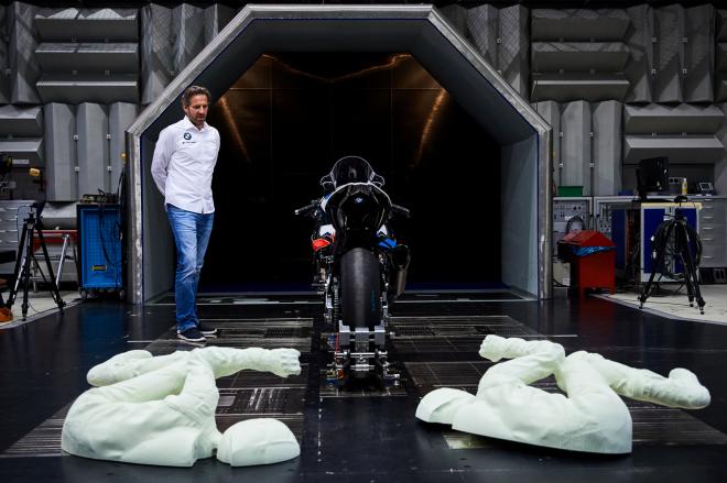 BMW shows how they test a motorcycle’s aerodynamics using a wind tunnel image