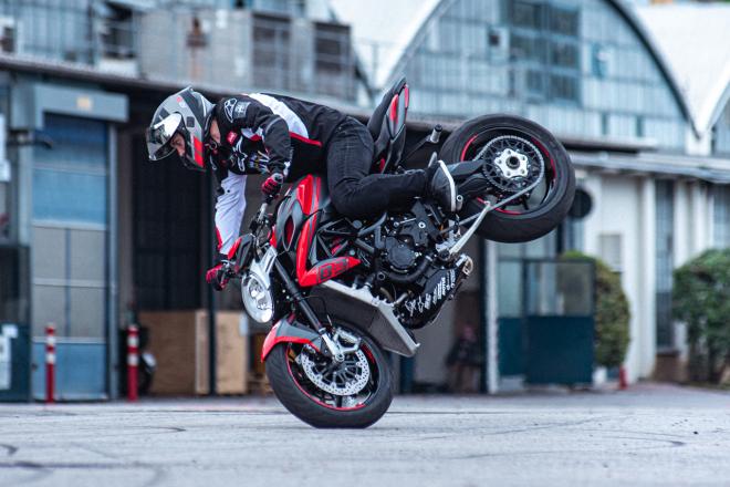 MV Agusta to perform stunts in Brutale 800 and F3 800 image