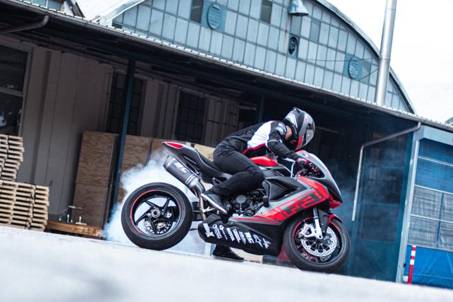 MV Agusta to perform stunts in Brutale 800 and F3 800 image